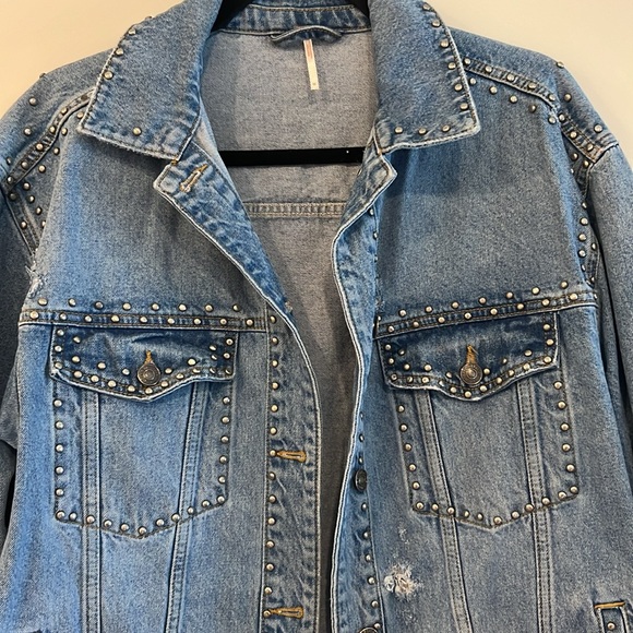 Free People Studded Denim Trucker Jacket Oversized Button Up Light Blue - Picture 2 of 3